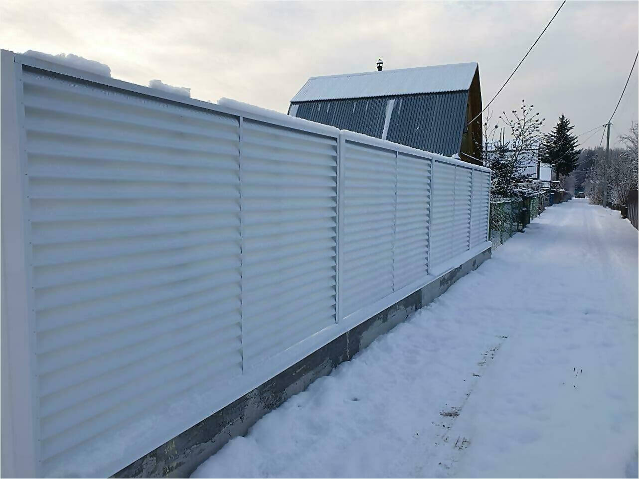Забор жалюзи 150м RAL9003 фото2 в Твери