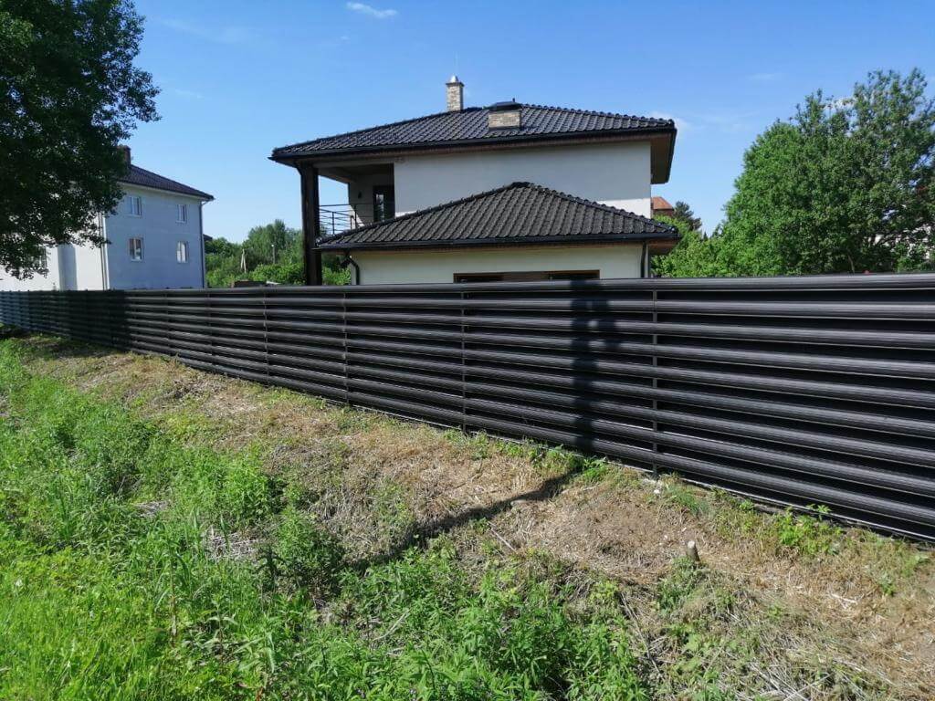 забор из штакетника Черный Стальной Бархат фото4 в Твери