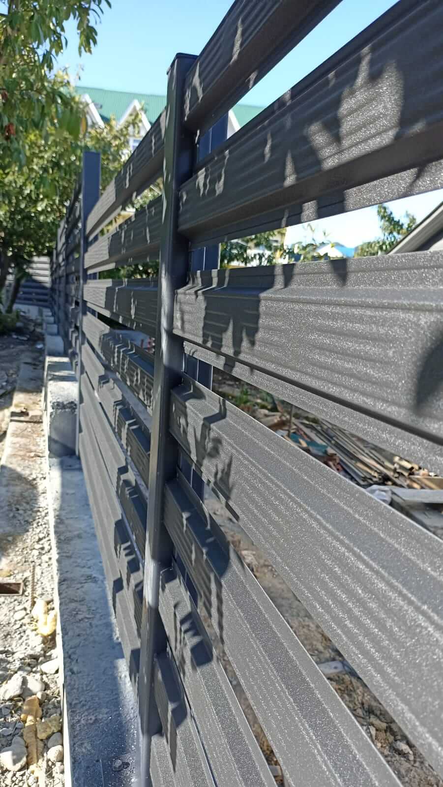 Забор из штакетника 90м RAL7024/7024 Серый Графит фото9 в Твери