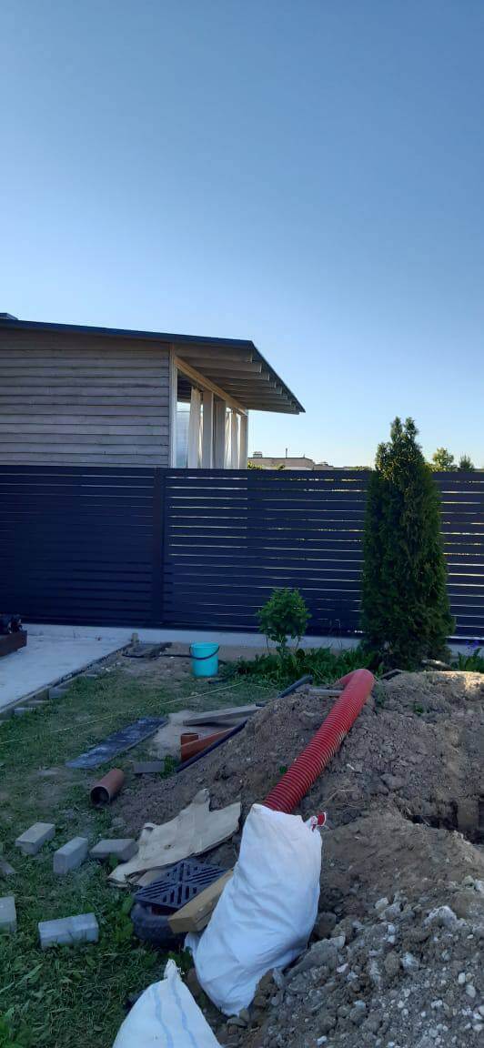 Забор-ранчо из металлического планкена 75м RAL7024 Серый Графит фото6 в Твери
