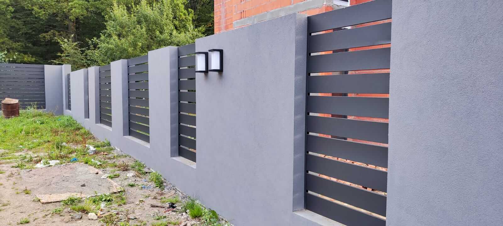 забор из металлопланкена RAL7024 Серый Графит МАТТЕ фото6 в Твери