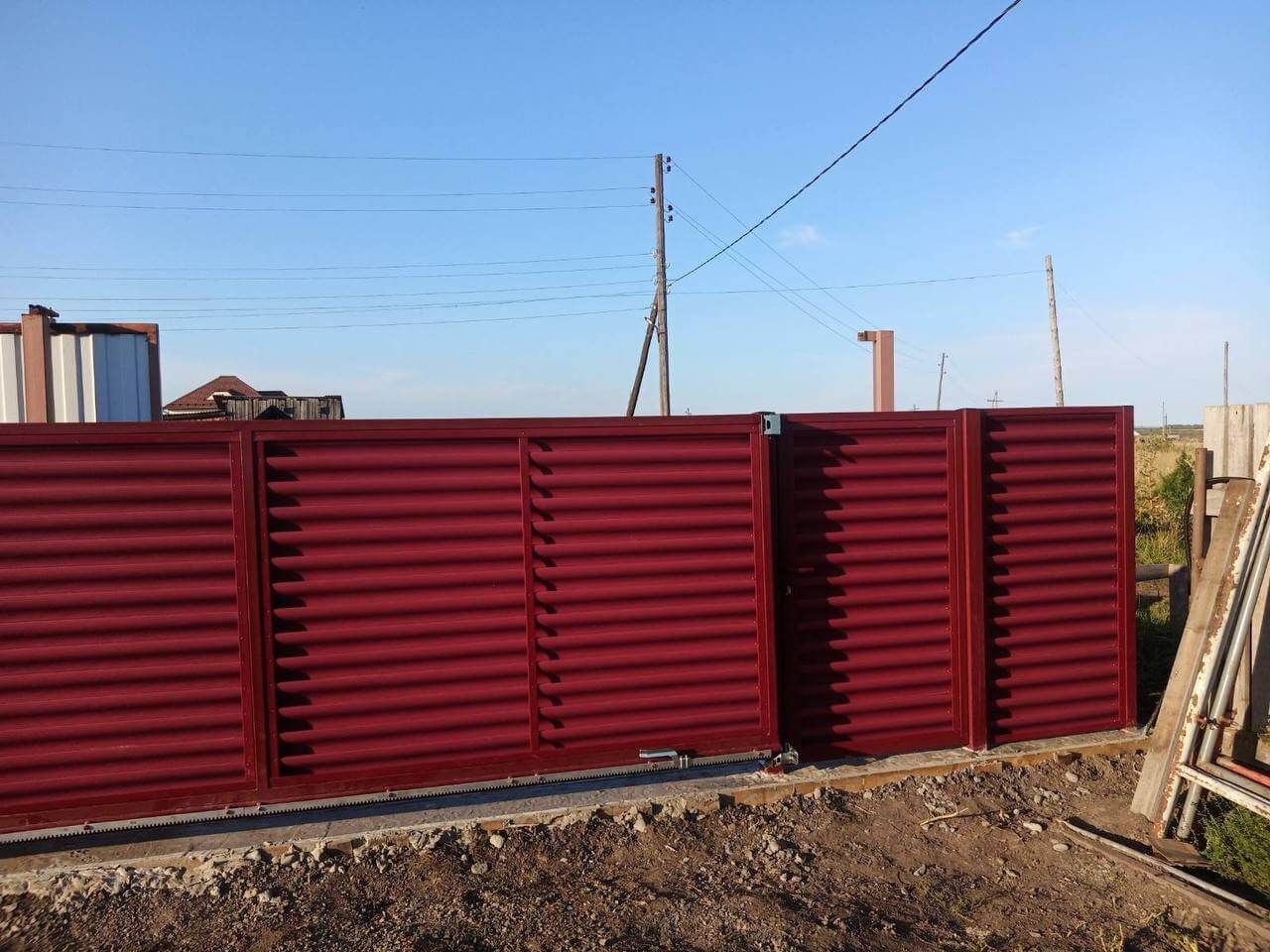 Забор-жалюзи 44м RAL3005/3005 Красное Вино двусторонний фото 2 в Твери