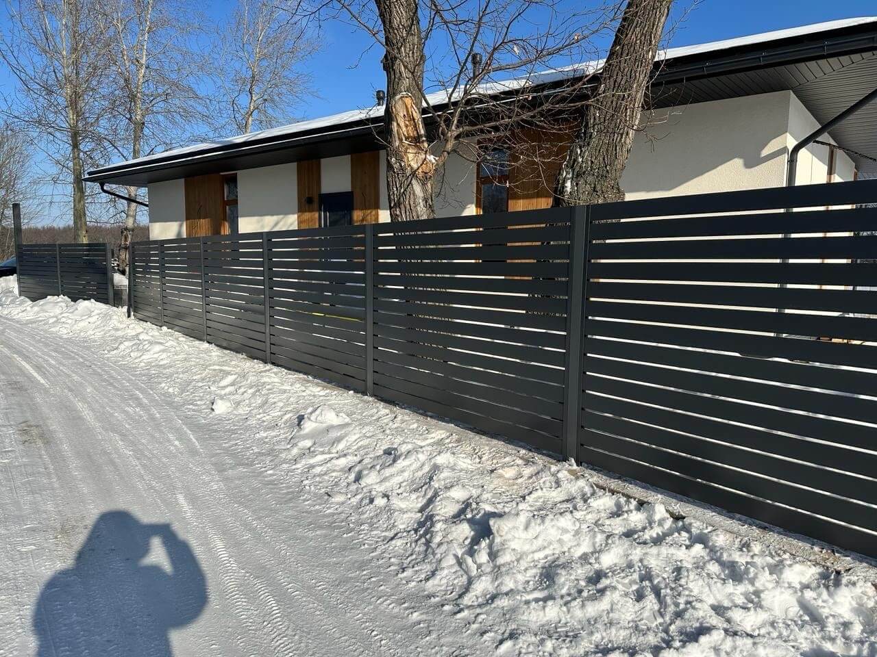 Забор-ранчо из металлопланкена 37м RAL7024 Серый Графит фото 1 в Твери
