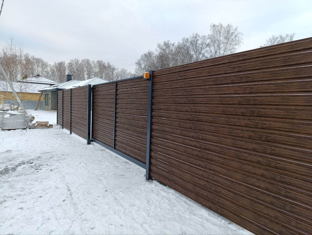 Забор-ранчо из евроштакетника 58м Темный Каштан 3D Принтек фото 1 в Твери