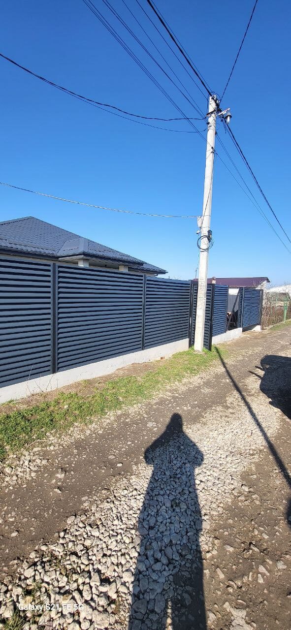 Забор из ламелей еврожалюзи 30м RAL7024/7024 Серый Графит двусторонний фото 1 в Твери