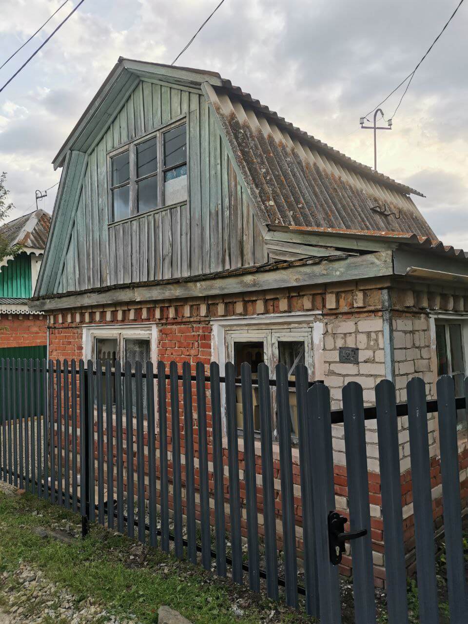 Забор из евроштакетника 7м RAL7024/7024 Серый Графит двусторонний фото 2 в Твери
