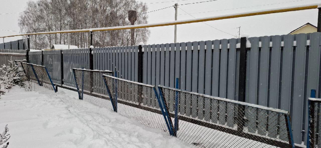 Забор из евроштакетника 27м RAL7024 Серый Графит МАТТЕ фото 5 в Твери