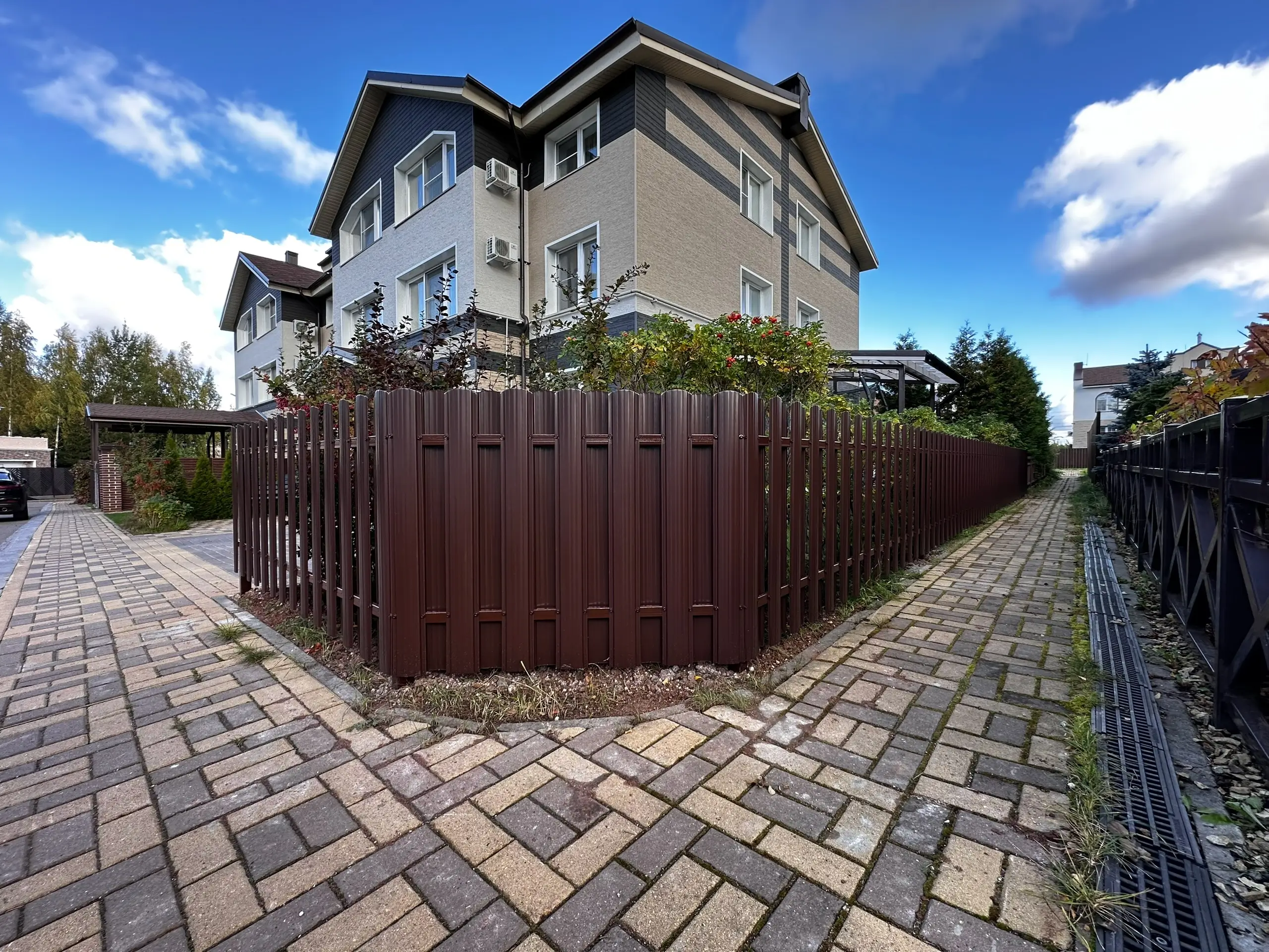 Заборчик из евроштакетника 18м RAL8017/8017 Шоколад двусторонний фото 1 в Твери